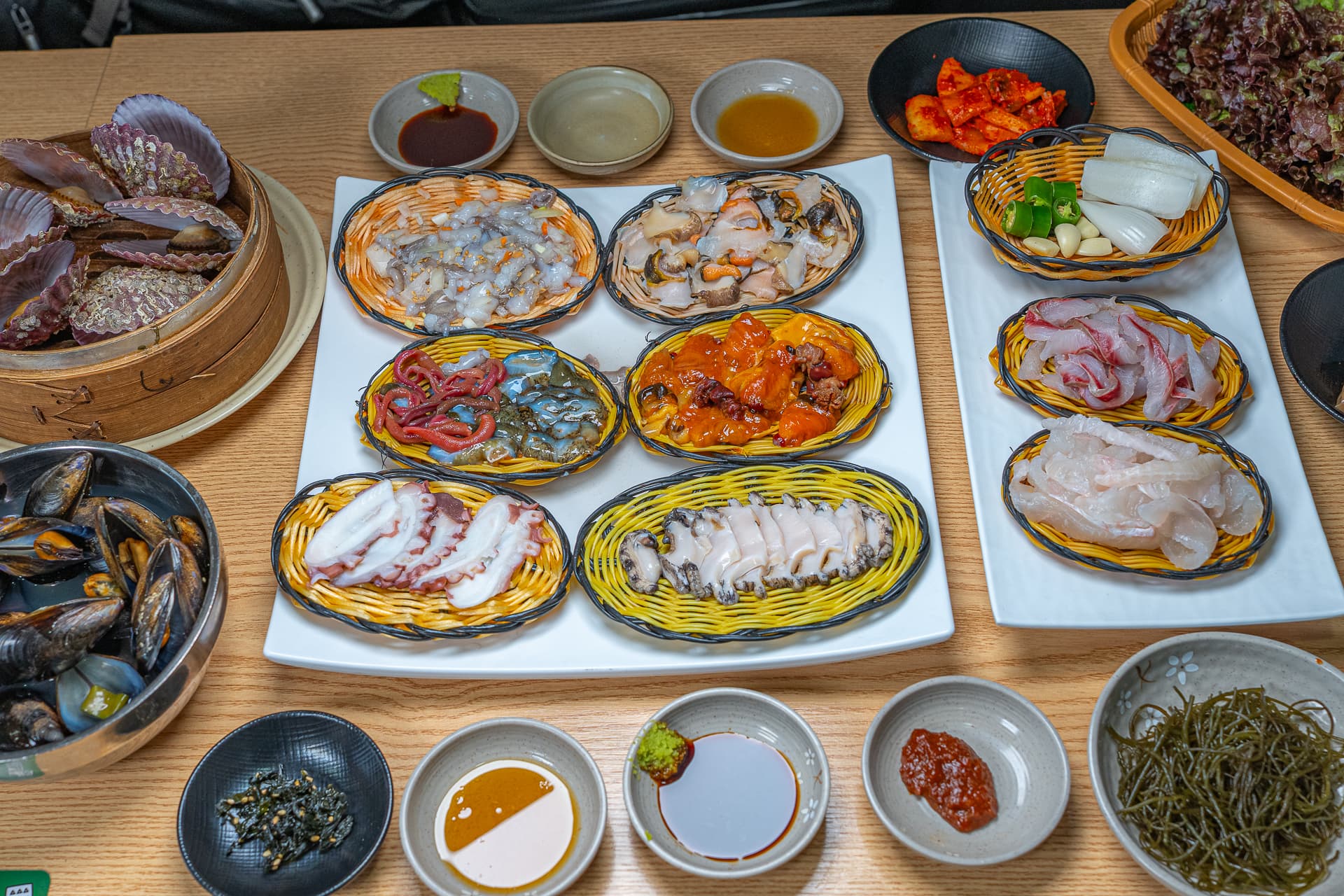 장씨해녀집 바다둘 + 전복버터구이 2인 데이트 추천 조합