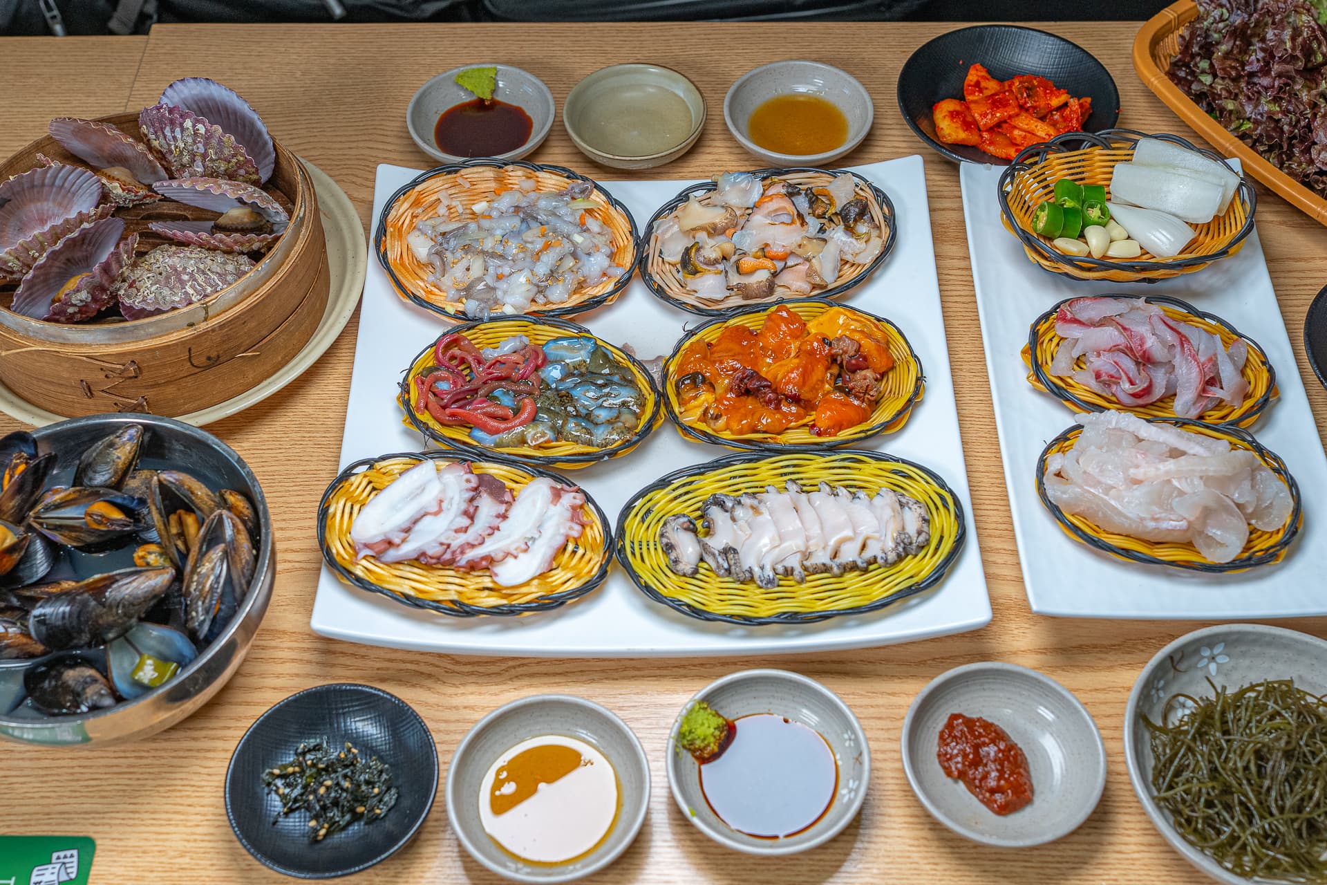 장씨해녀집 바다둘 회 한 상 해운대 방문객 추천 코스
