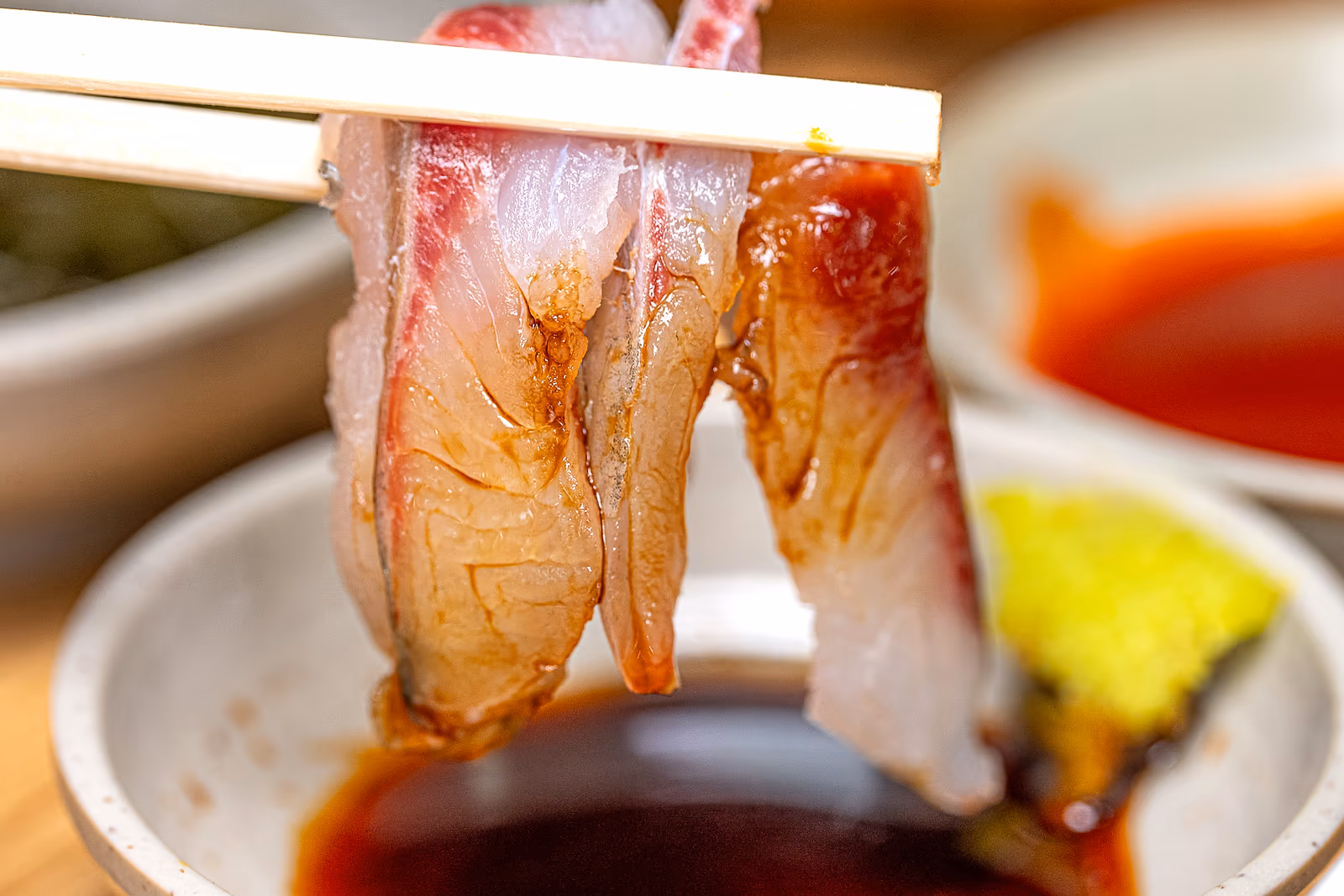 장씨해녀집 바다둘 밀치회 겨울 한정의 기름진 한 점